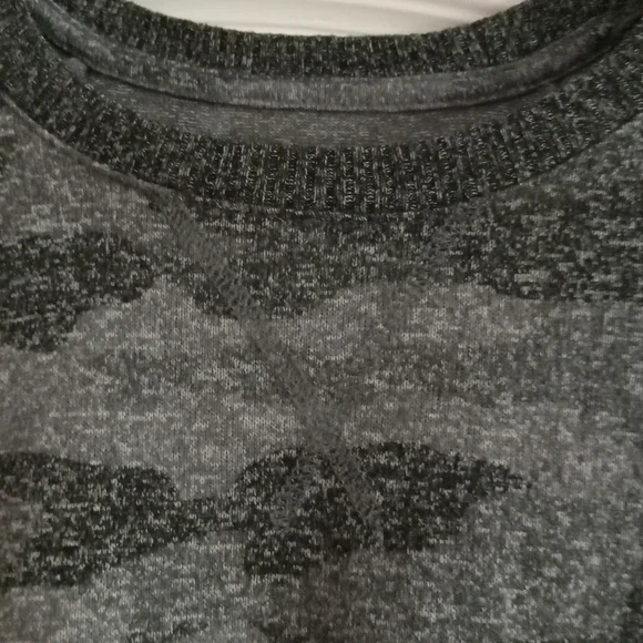Lucky Brand Camo Soft Lightweight Sweatshirt Women's Sz Medium - Picture 2 of 4